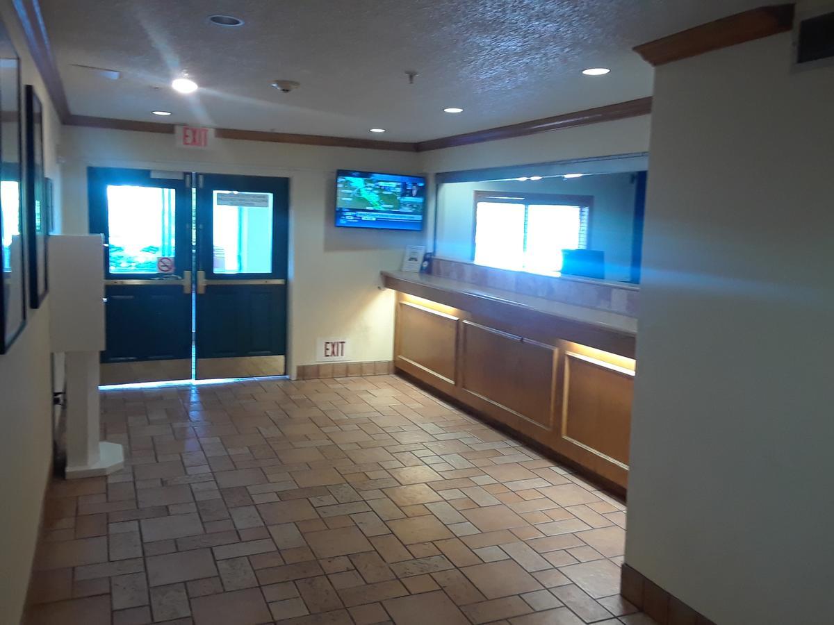 Intown Suites Houston Intercontinental Eksteriør bilde